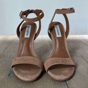 NUDE STEVE MADDEN STRAPPY HEELS